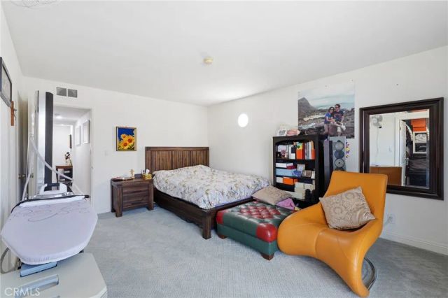 429 N Oakhurst Drive 301, Beverly Hills, CA 90210