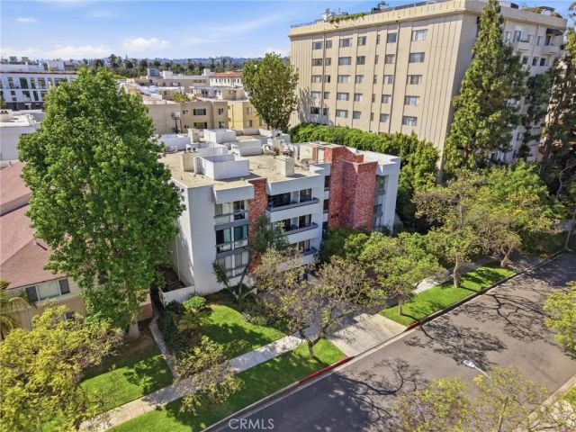 429 N Oakhurst Drive 301, Beverly Hills, CA 90210