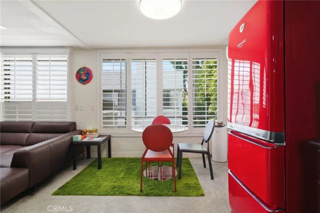 429 N Oakhurst Drive 301, Beverly Hills, CA 90210