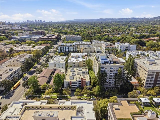 429 N Oakhurst Drive 301, Beverly Hills, CA 90210