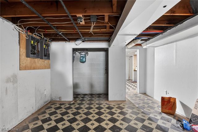 1420 Tampa Avenue, Cleveland, OH 44109