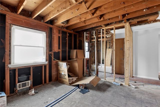 1420 Tampa Avenue, Cleveland, OH 44109