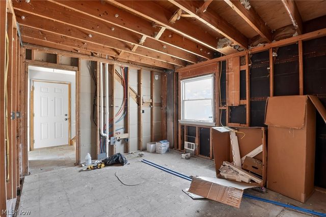 1420 Tampa Avenue, Cleveland, OH 44109