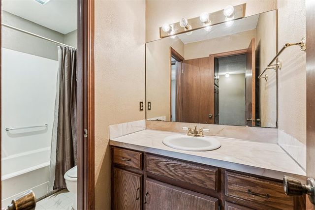 2361 Heatherfield Lane, Norman, OK 73071