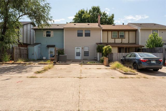 2361 Heatherfield Lane, Norman, OK 73071