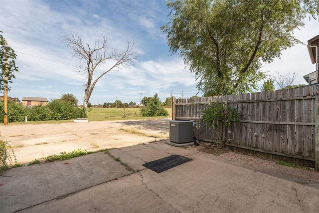 2361 Heatherfield Lane, Norman, OK 73071