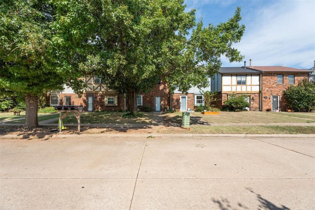 2361 Heatherfield Lane, Norman, OK 73071