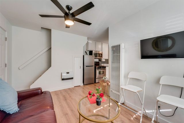 709 N Pecan Street, Arlington, TX 76011