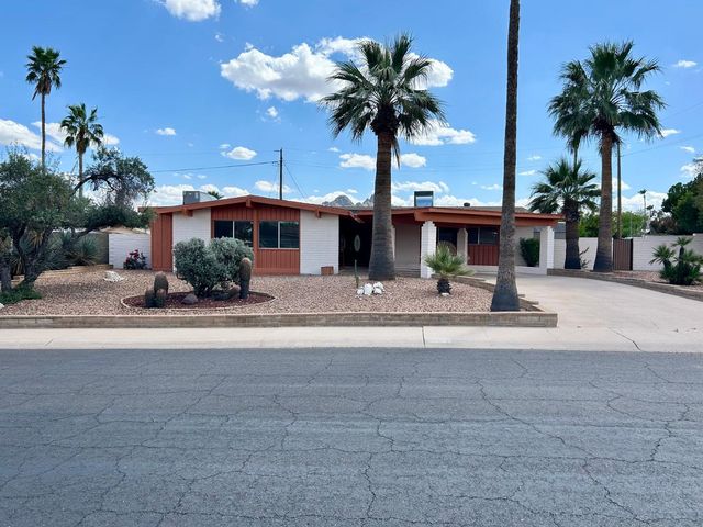 2601 E Cinnabar Avenue, Phoenix, AZ 85028