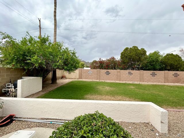2601 E Cinnabar Avenue, Phoenix, AZ 85028