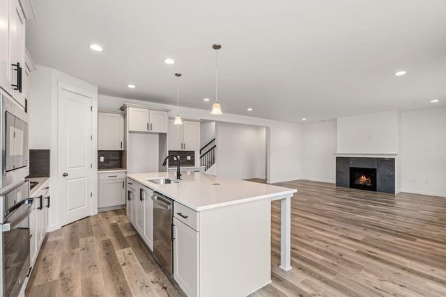 1159 Pumpkin Ridge Drive 323, Eagle Point, OR 97524