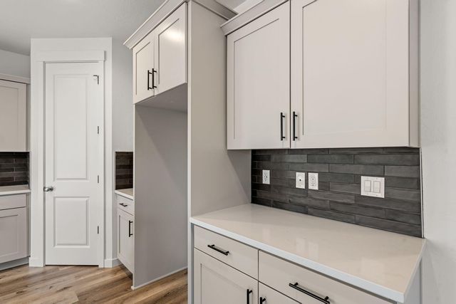 1159 Pumpkin Ridge Drive 323, Eagle Point, OR 97524