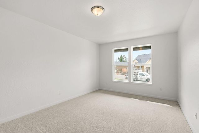 1159 Pumpkin Ridge Drive 323, Eagle Point, OR 97524