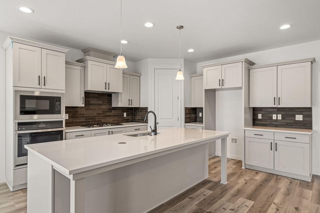 1159 Pumpkin Ridge Drive 323, Eagle Point, OR 97524