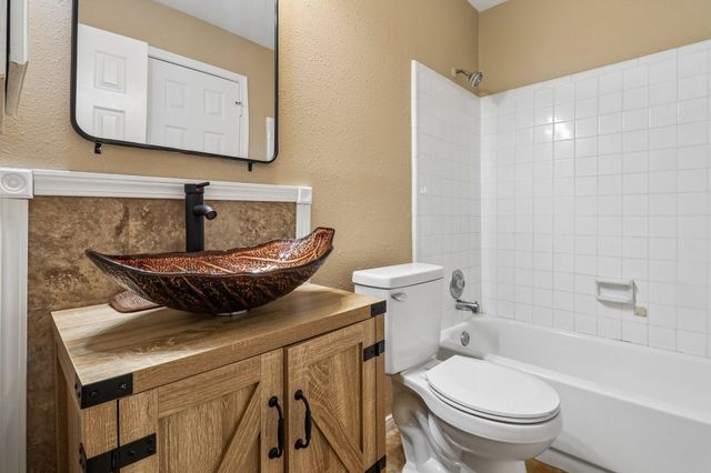 26 Cedar Chase Place, The Woodlands, TX 77381