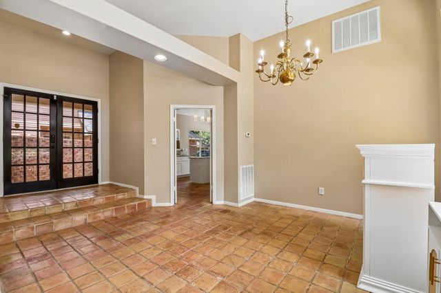26 Cedar Chase Place, The Woodlands, TX 77381