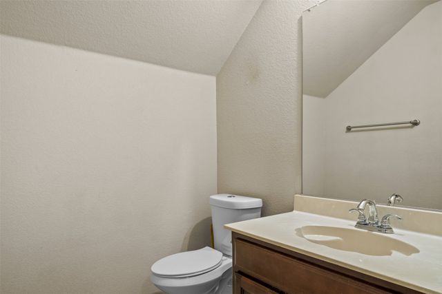 3200 Stonecrop Trail, Denton, TX 76226