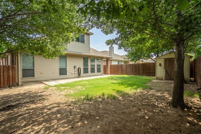 3200 Stonecrop Trail, Denton, TX 76226