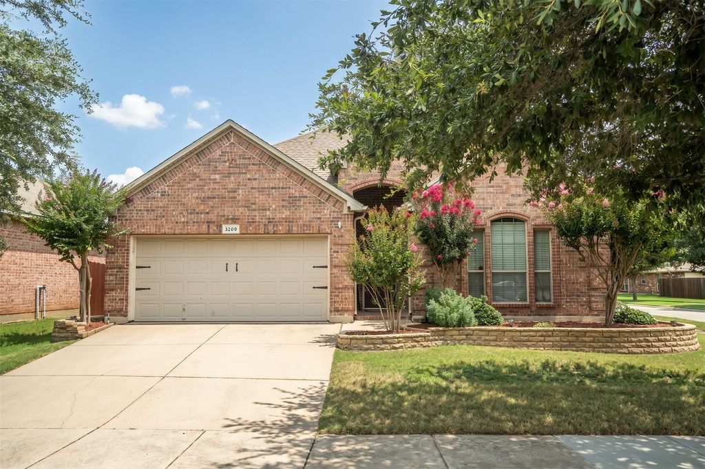 3200 Stonecrop Trail, Denton, TX 76226