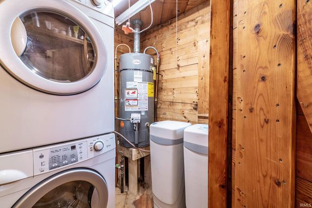 W17 377 EMS Lane, North Webster, IN 46555