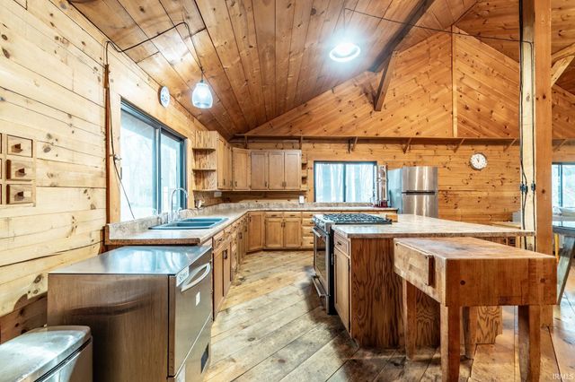 W17 377 EMS Lane, North Webster, IN 46555