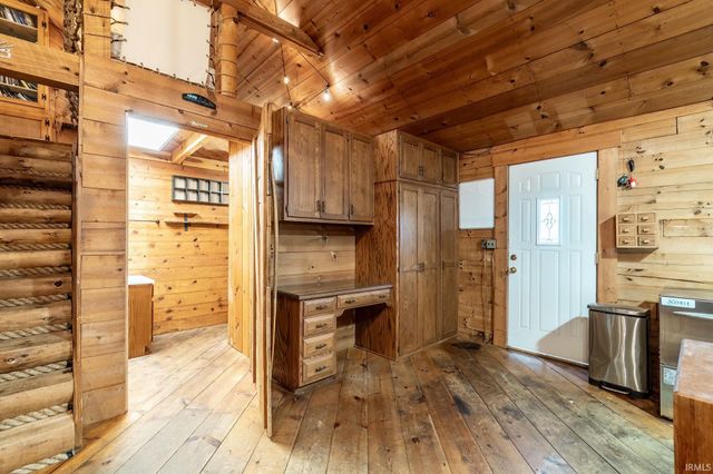 W17 377 EMS Lane, North Webster, IN 46555