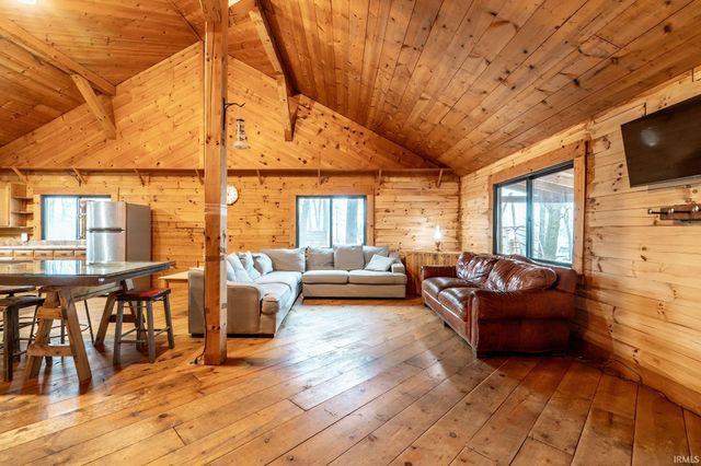 W17 377 EMS Lane, North Webster, IN 46555