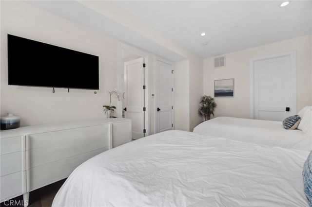 2801 Bayside Drive, Corona Del Mar, CA 92625