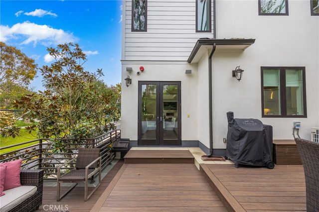 2801 Bayside Drive, Corona Del Mar, CA 92625