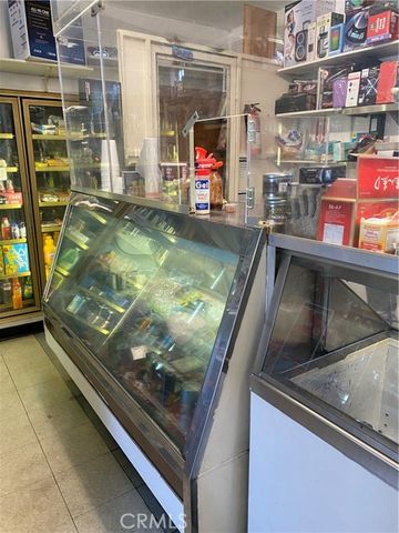 10201 S Vermont, Los Angeles, CA 90044