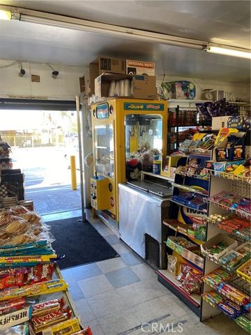 10201 S Vermont, Los Angeles, CA 90044