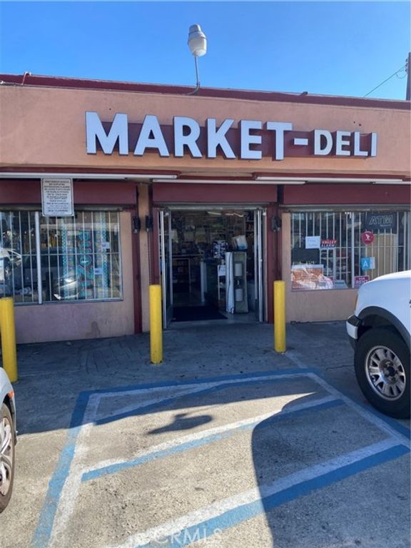 10201 S Vermont, Los Angeles, CA 90044