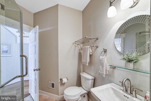614 CORNWALLIS AVE, Locust Grove, VA 22508