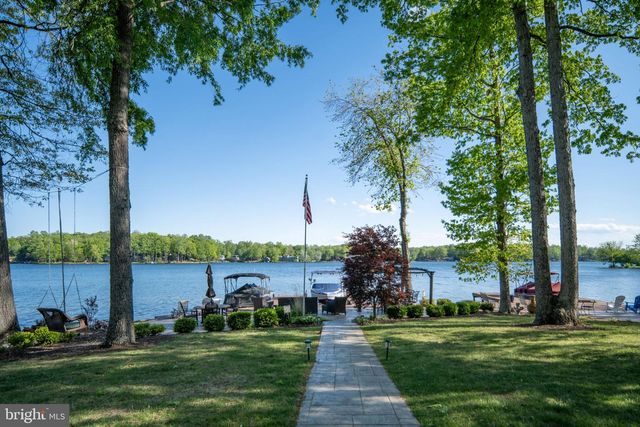 614 CORNWALLIS AVE, Locust Grove, VA 22508