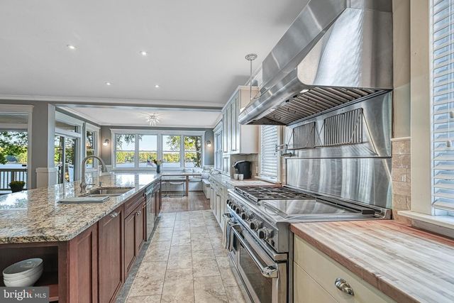 614 CORNWALLIS AVE, Locust Grove, VA 22508