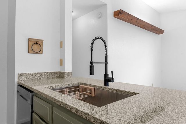 68 Rasso Way 73, Kimberling City, MO 65686