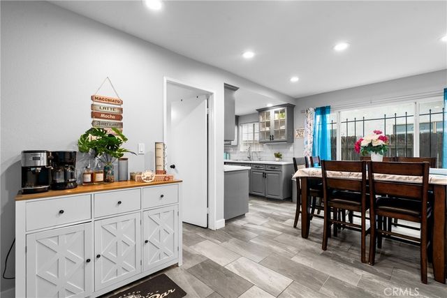 1111 Mountain View, Colton, CA 92324