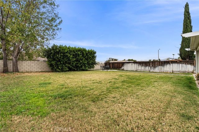 1111 Mountain View, Colton, CA 92324