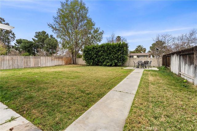 1111 Mountain View, Colton, CA 92324