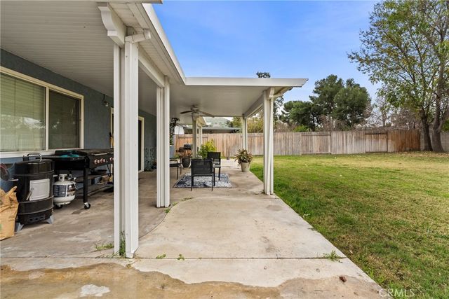 1111 Mountain View, Colton, CA 92324