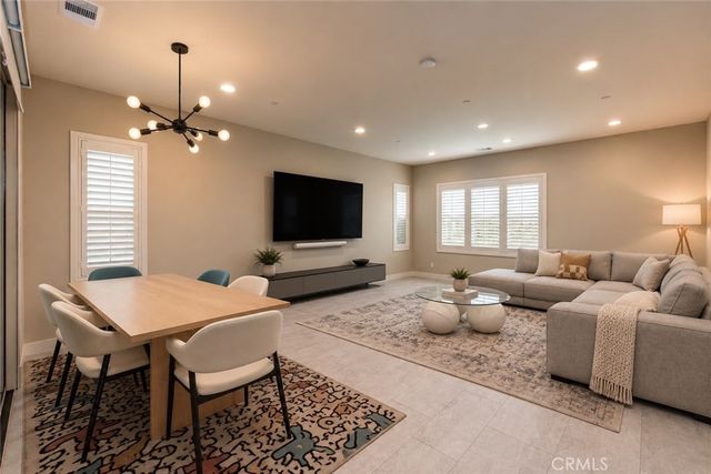 153 Scale, Irvine, CA 92618