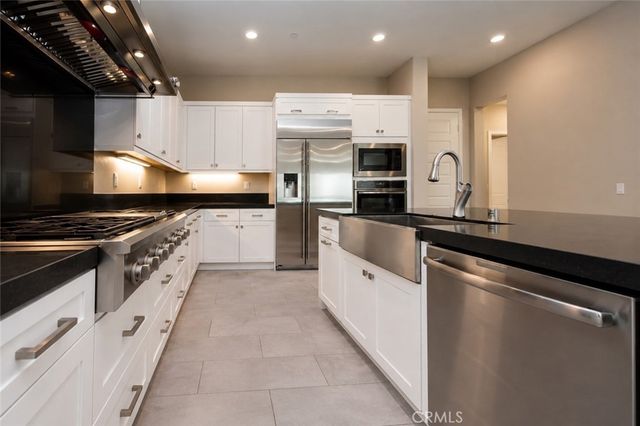 153 Scale, Irvine, CA 92618