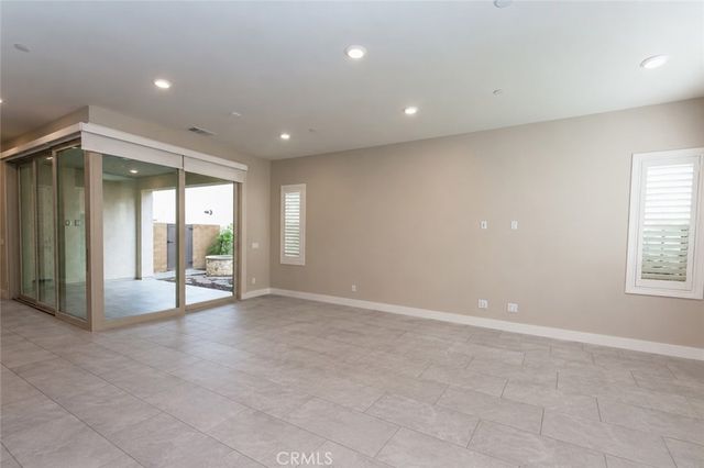 153 Scale, Irvine, CA 92618