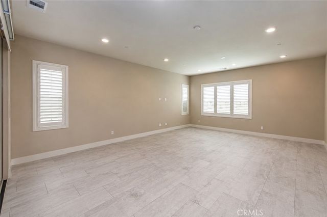 153 Scale, Irvine, CA 92618