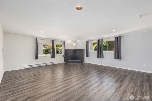 8415 Mt Tacoma Drive SW, Lakewood, WA 98498