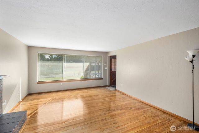 8415 Mt Tacoma Drive SW, Lakewood, WA 98498