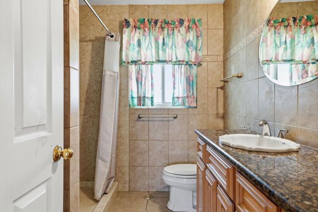 3328 Marlene Dr, Sacramento, CA 95821