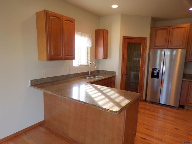 229 ENCHANTMENT RD, Rapid City, SD 57701