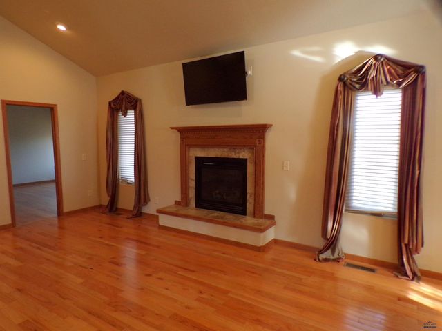 229 ENCHANTMENT RD, Rapid City, SD 57701