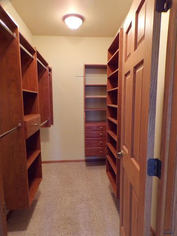 229 ENCHANTMENT RD, Rapid City, SD 57701